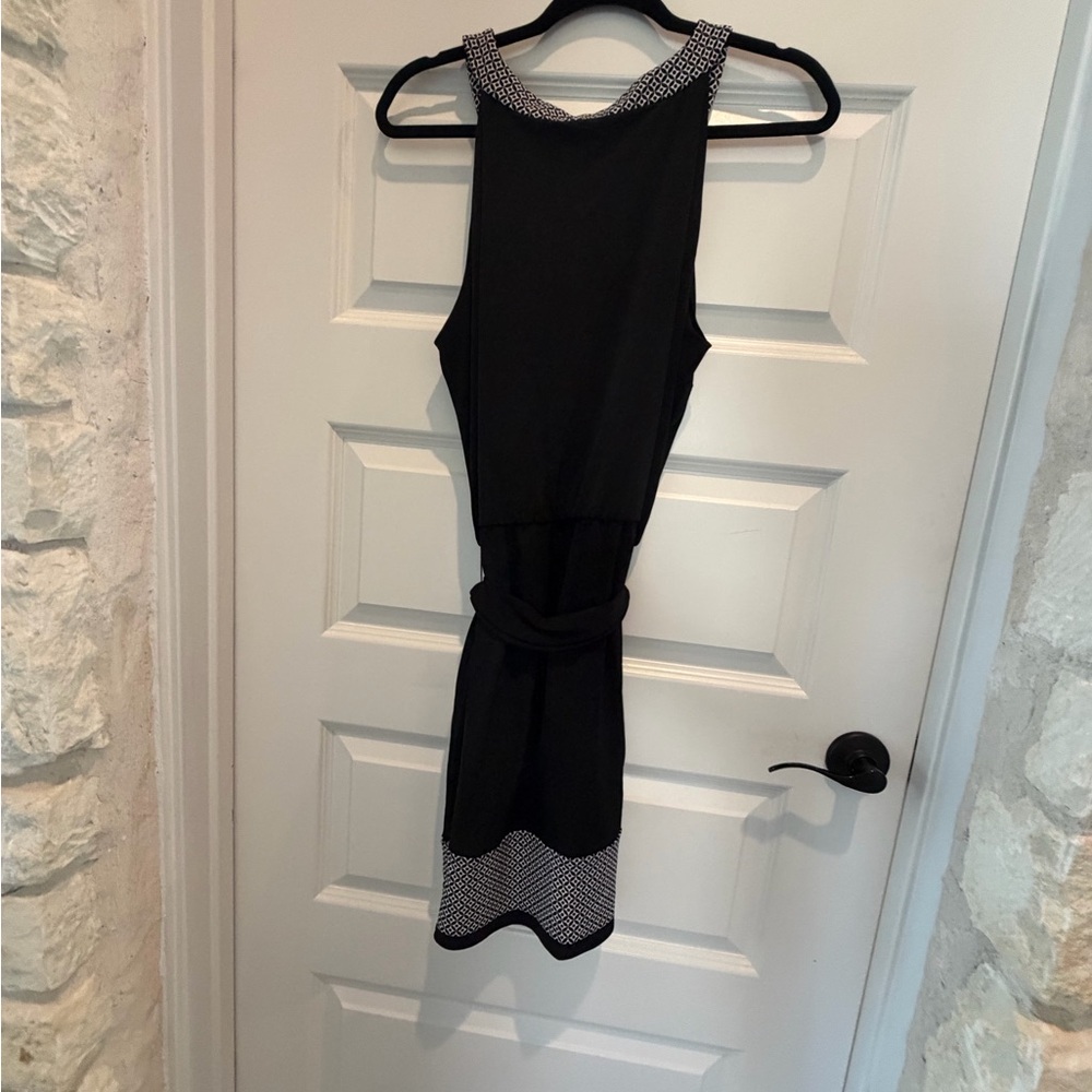 White House Black Market Black Dress with White Trim - Picture 4 of 6